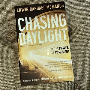 Free with purchase CHASING DAYLIGHT Erwin Raphael McManus BOOK